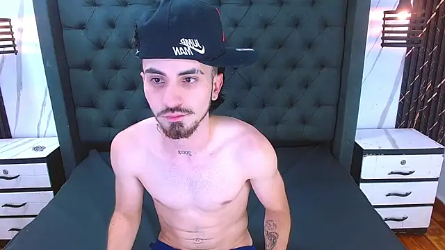 Lucas_Knight Pertunjukan Webcam