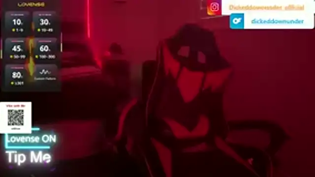 OFFICAL_DICKEDDOWNUNDER's Live XXX Chat