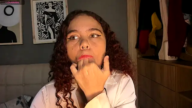 Bloom_Noor Adlı Modelin Canlı XXX Sohbeti