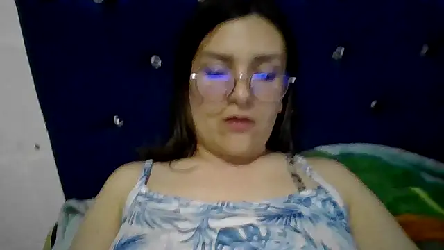 princessbella93 即時 XXX 聊天