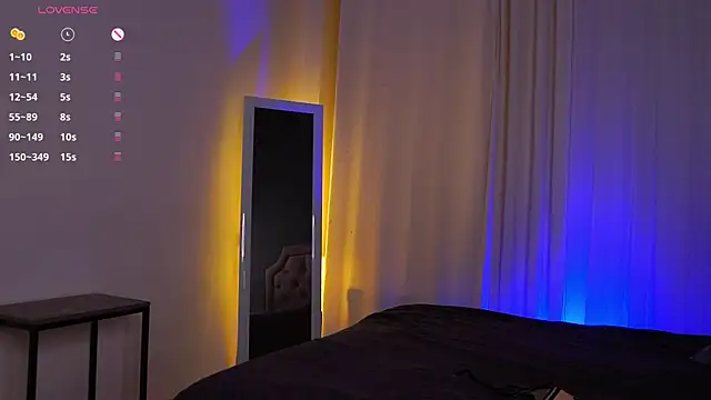 ChiaraLuna – Naživo XXX chat
