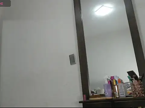 Karentatiana_ XXX чат на живо