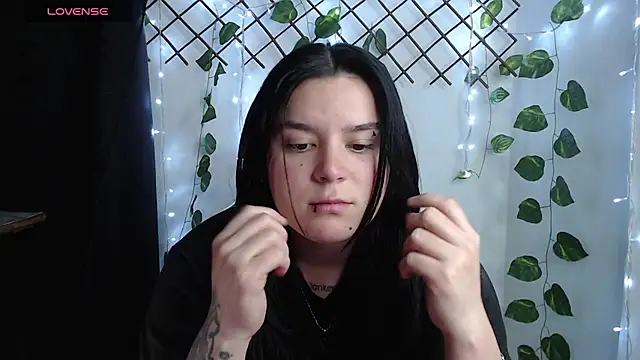 Nika_1_'s Live XXX Chat