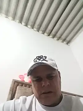 Belloalver XXX чат на живо
