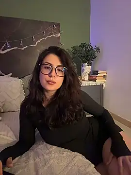 EmaSaenz Chat XXX in diretta