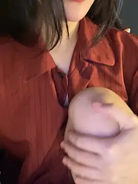 Elise68 现场XXX聊天