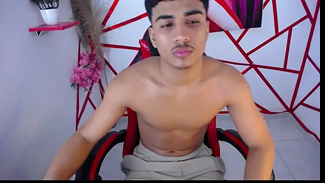 oliver-parker webkamerás műsora