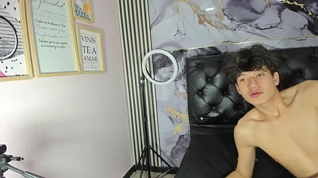 Damian_saint Chat XXX in diretta