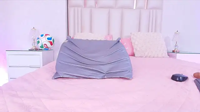alanarose18's Live XXX Chat