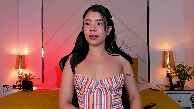 Celene_Rosejs Chat XXX in diretta