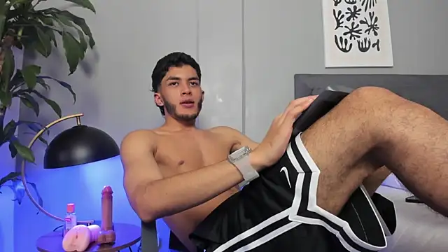 Tylerffoxx élő XXX-chatje
