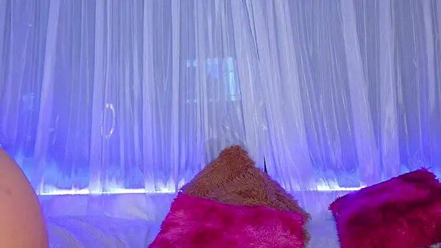 دردشة Victoria_J الجنسية المباشرة