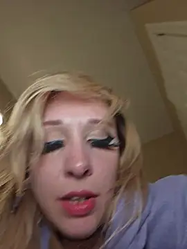 AmethystFoxx Chat XXX in diretta