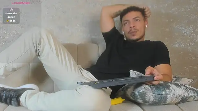 Živý XXX chat OliverWyse