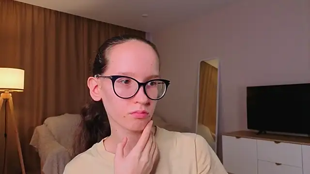 BettyBrowni 现场XXX聊天