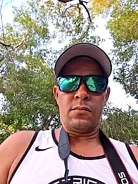 הופעת וובקאם של cubano1082