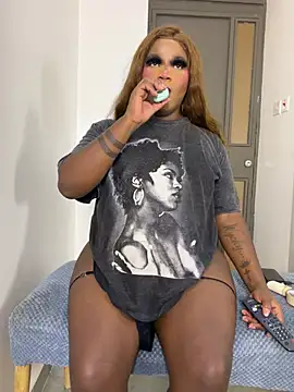 ladyboyxxl Chat XXX in diretta