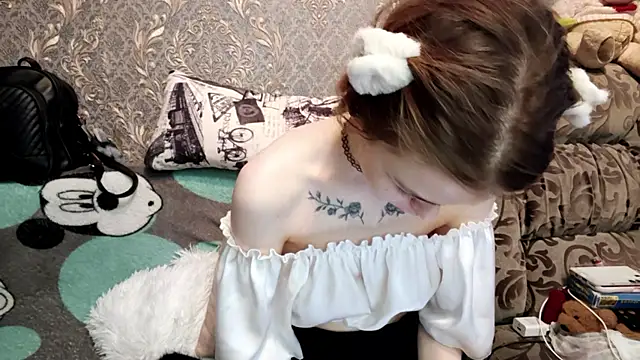 CUTE1KITTY's Live XXX Chat