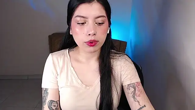 iam_emy Chat XXX in diretta