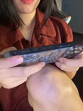 Elise68's Live XXX Chat