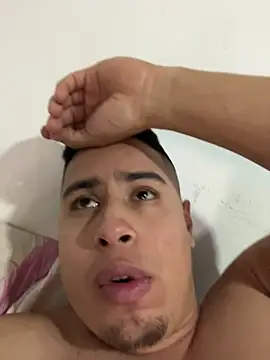 XXX chat uživo modela miaftmax