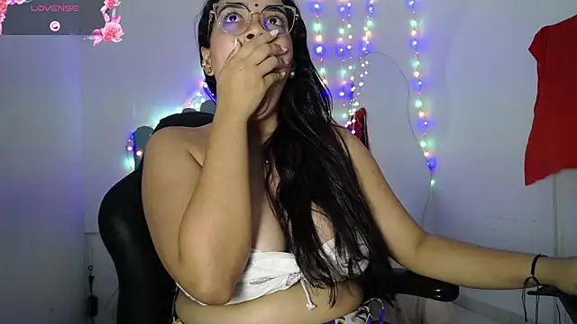 farah_samira Chat XXX in diretta