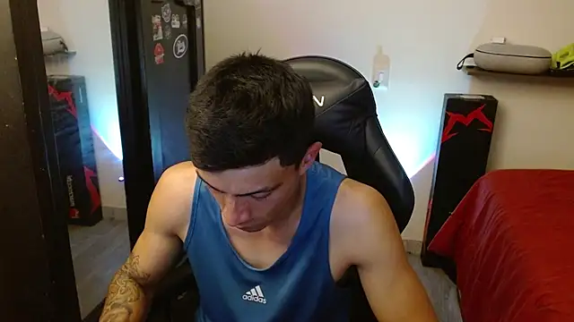 Chatroom XXX en direct de kv___xxx_