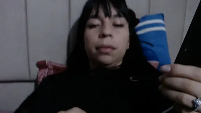 xx_nath_xx's Live XXX Chat
