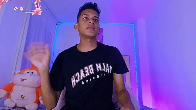 dilan_alfonzo Adlı Modelin Canlı XXX Sohbeti