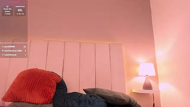 Chat +18 de Kylie_Mckenzie ao vivo