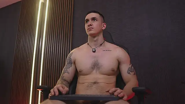 JacksonOlsenn Chat XXX live
