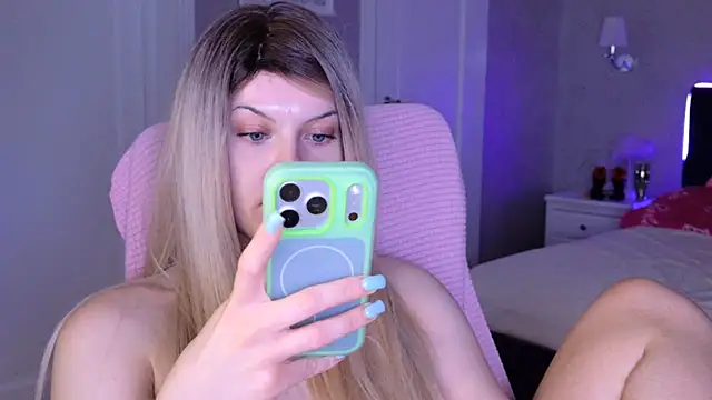 ChristieBlace Chat XXX in diretta