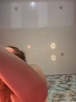 Pokazy przed kamerką – Alina_Vibe_Me