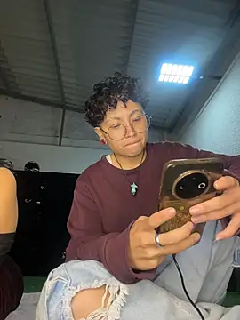Онлайн чат XXX ian_mathias_