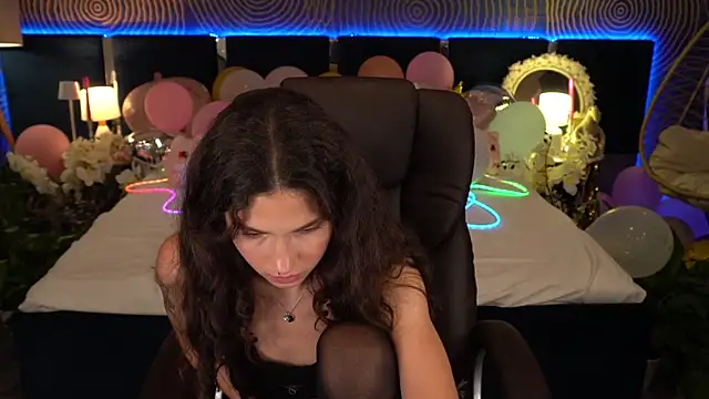 Chat +18 de BabyFlowerr ao vivo