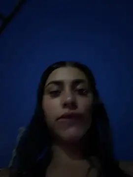 AlannaEvons' Live XXX Chat