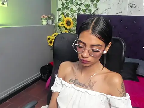 KarlaSlutSkinny__n Live XXX chat