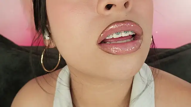 mia_roux1 라이브 XXX 채팅
