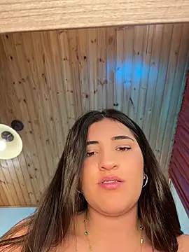 Ahricutte1's Live XXX Chat
