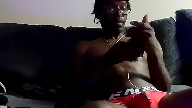 Triggerhappycj100's Live XXX Chat