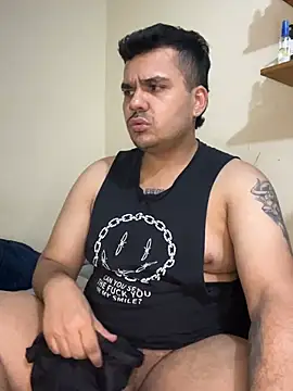 Chat +18 de LatinBearX ao vivo