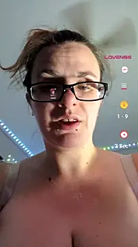 Chat XXX ao vivo de queenpeaches121