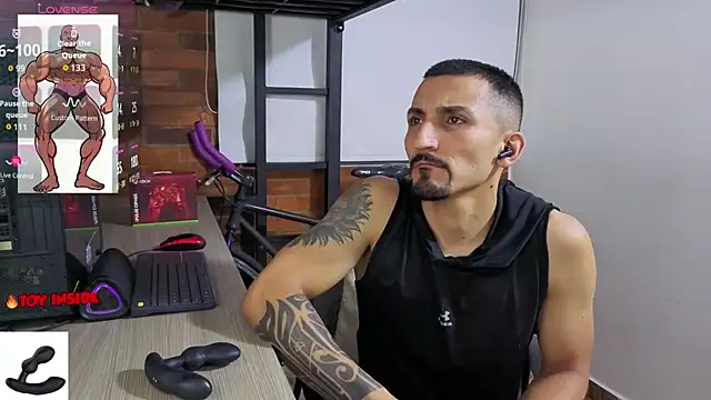 Marck_Muscle: онлайн-секс-чат