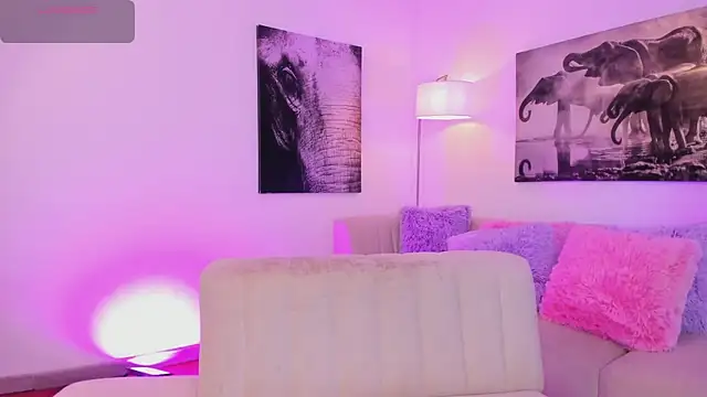 הופעת וובקאם של alaia7h
