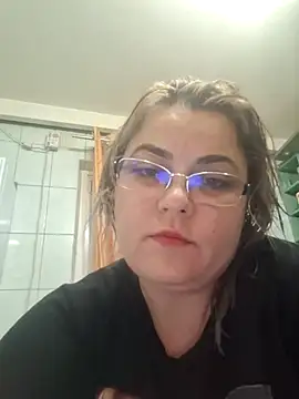 nikoleadina XXX чат на живо