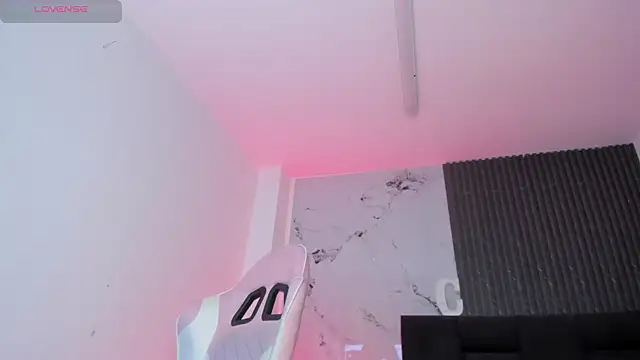 Chloemuaak 现场XXX聊天
