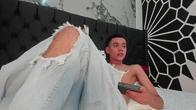 Онлайн чат XXX MathewAdamss