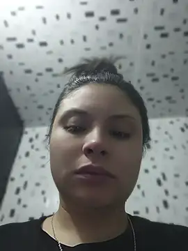 yessica_gomez01: απευθείας συνομιλία ΧΧΧ