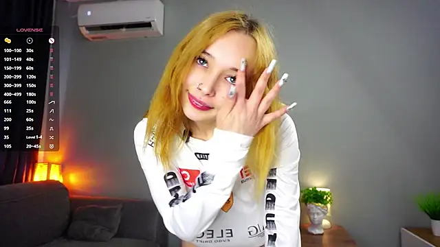 Chat +18 de HannaHayles ao vivo
