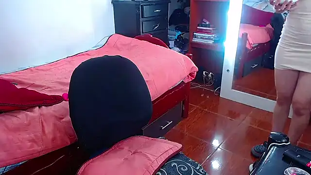Chat +18 de MariamGray1 ao vivo